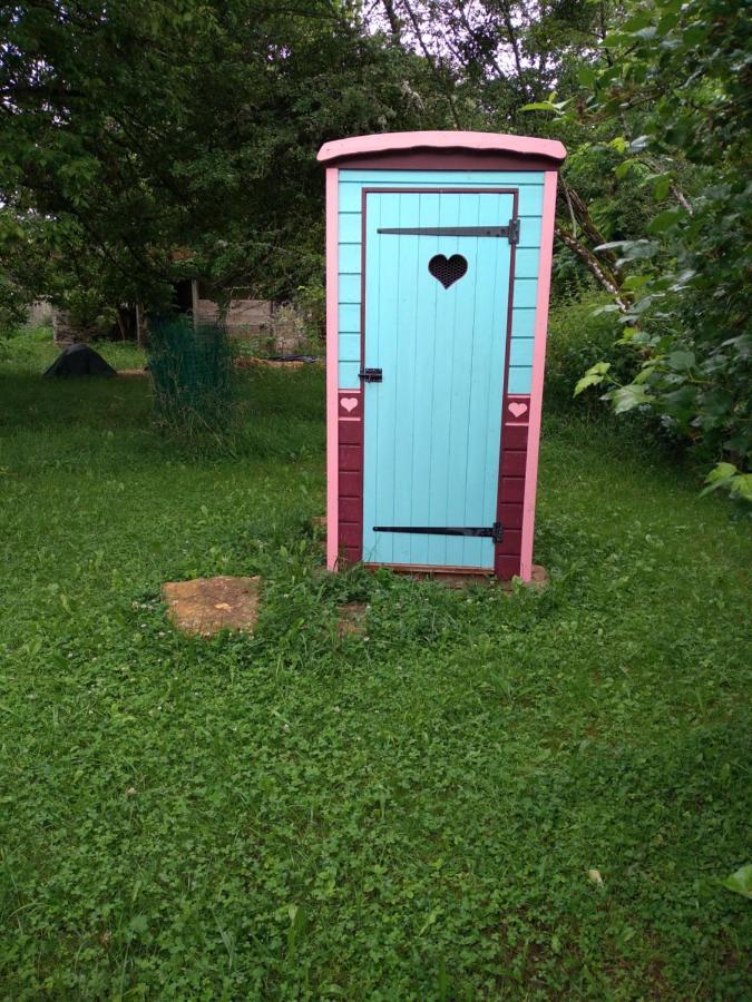 Hotel Les Roulottes Pouilly-sur-Vingeanne Exterior foto